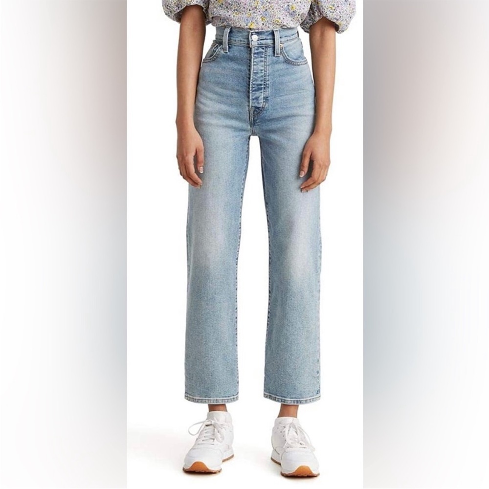 Levi’s Ribcage Straight Jeans